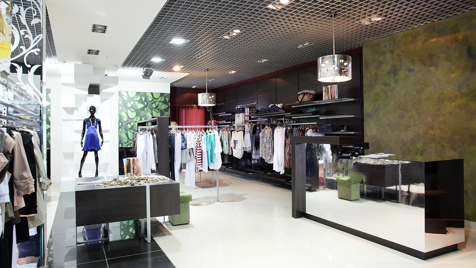 Hungarian luxury boutique surroundings in Budapest shopping tour.